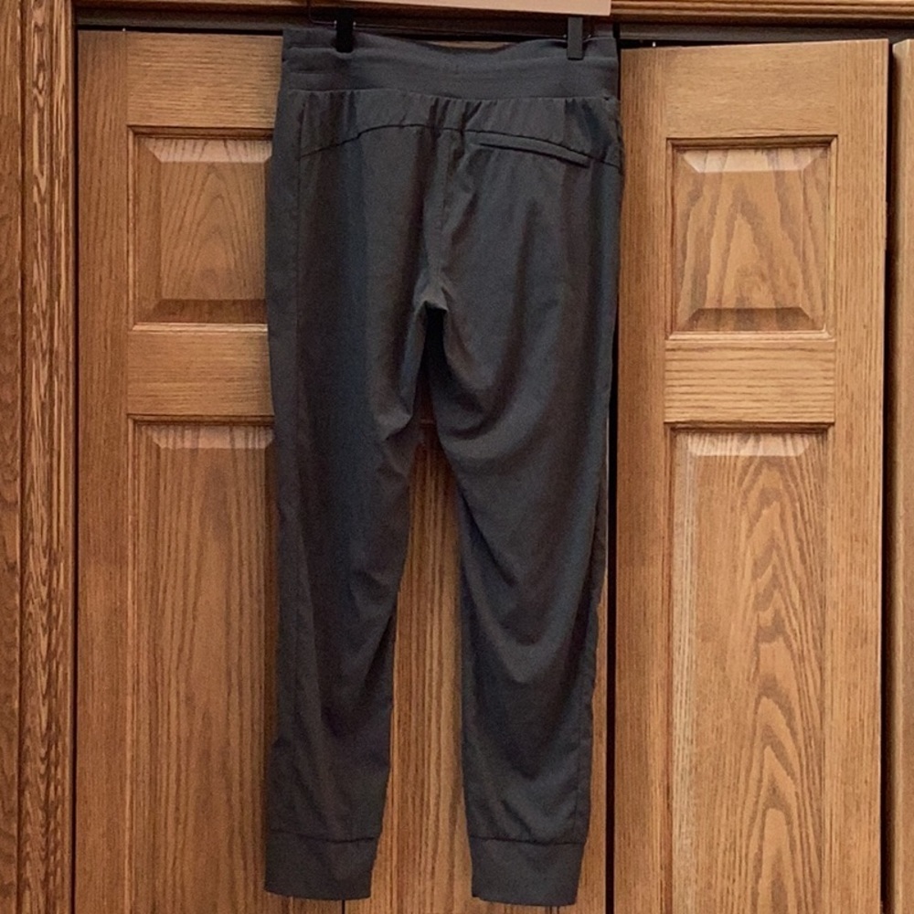 Athleta women’s Charcoal nylon Joggers with stretch - Picture 7 of 15